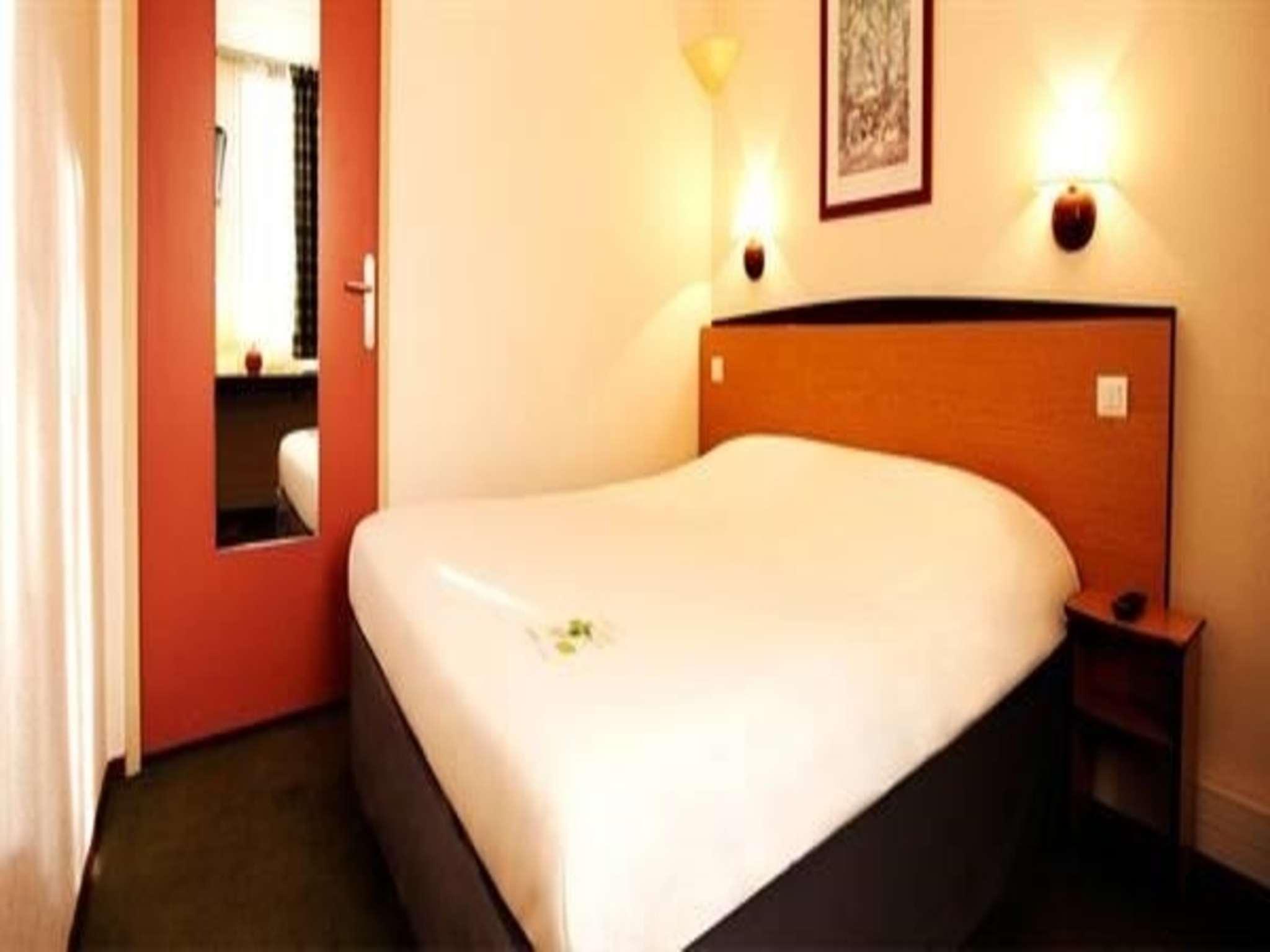 Kyriad Direct Lyon Sud - Chasse-Sur-Rhone Exterior photo